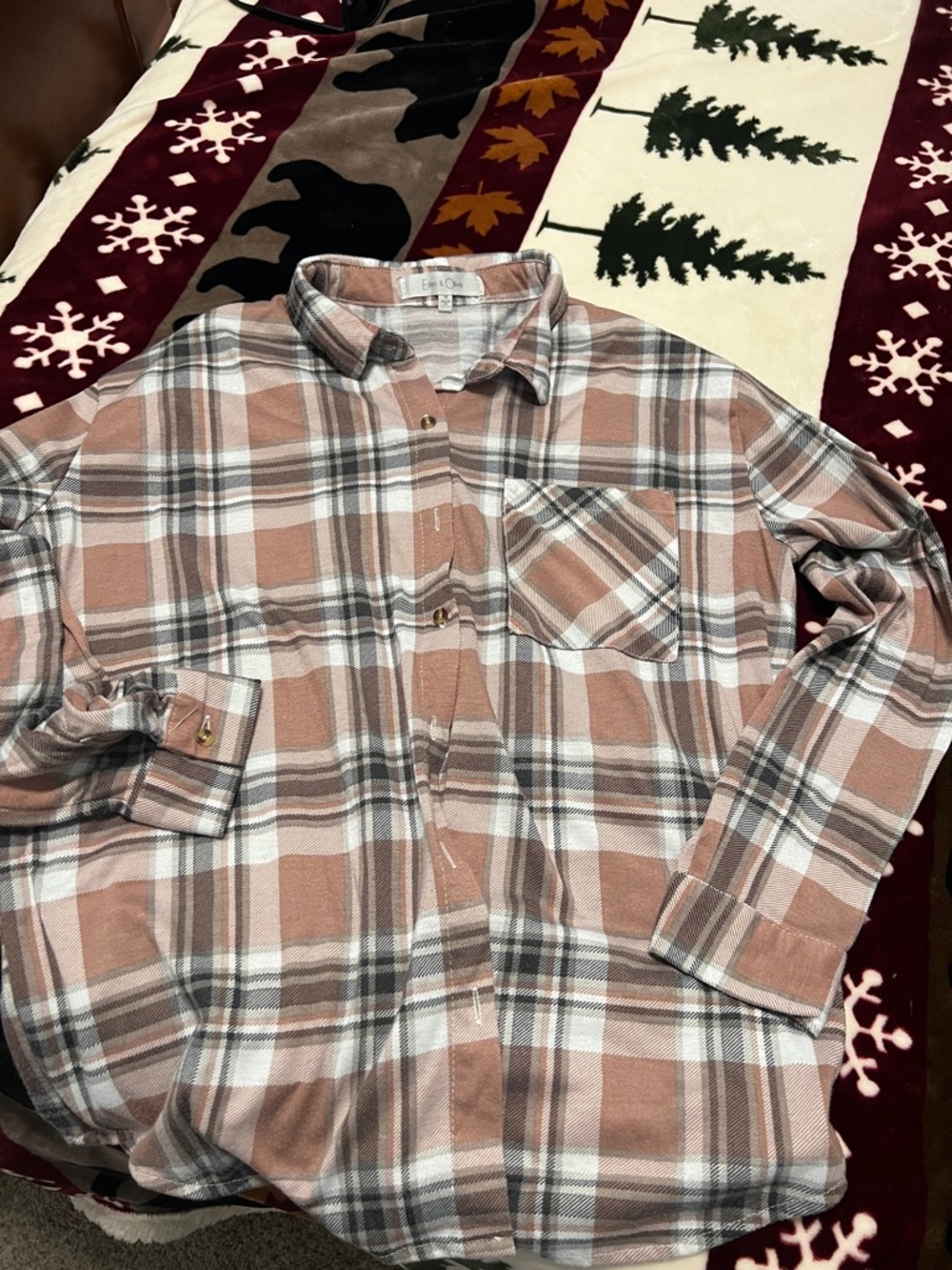 Eden & Olivia women’s  rose, White & Gray Plaid Button-Down Shirt